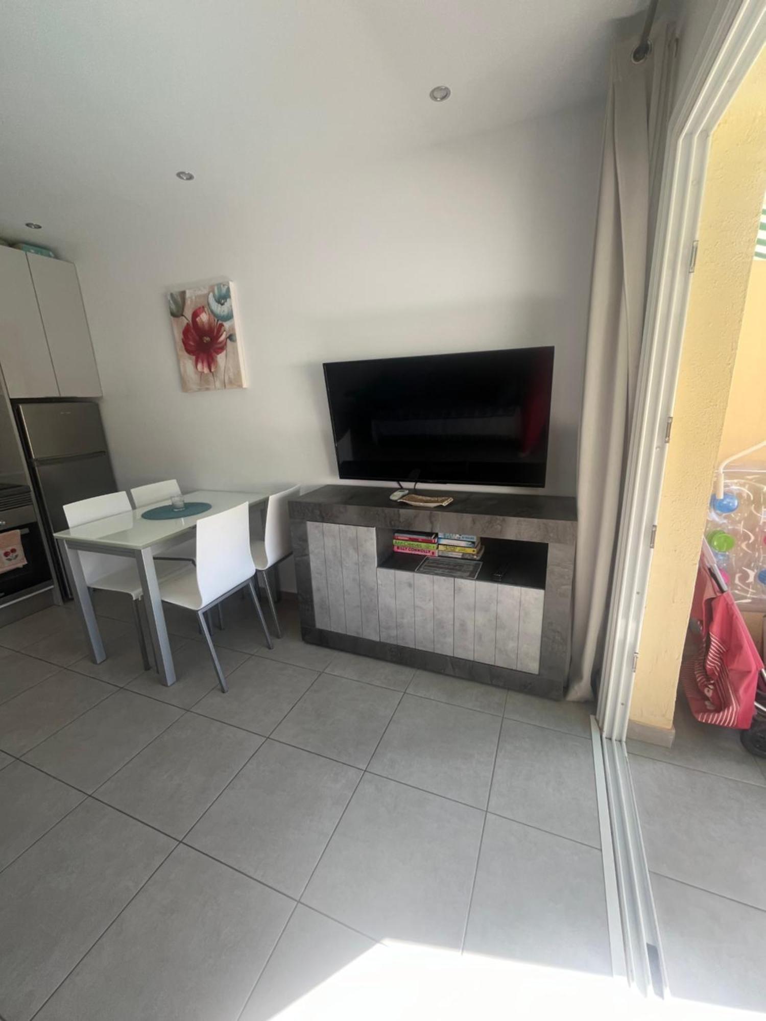 Sunny Pool View & Airco Apartament Symon Mareverde أذيخي المظهر الخارجي الصورة